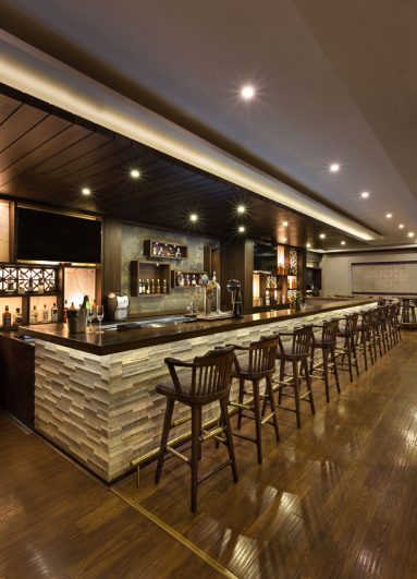 Ridge Bar & Lounge